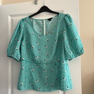 Nice cotton blend top by Ann Taylor.